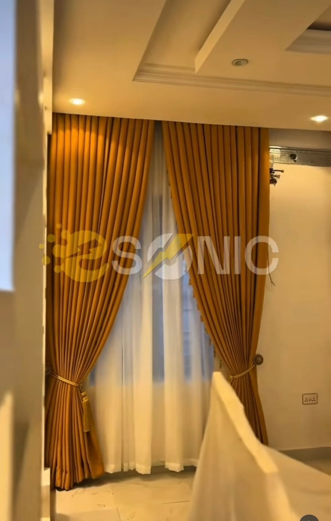 Royal Curtain design